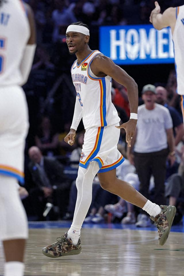 SGA你太狠，都说你靠哨子，今天42+4+8，达成NBA历史独一无二纪录|雷霆|太阳|亚历山大|谢伊·吉尔杰斯-亚历山大|谢伊·吉尔吉斯-亚历山大_新浪体育_新浪新闻